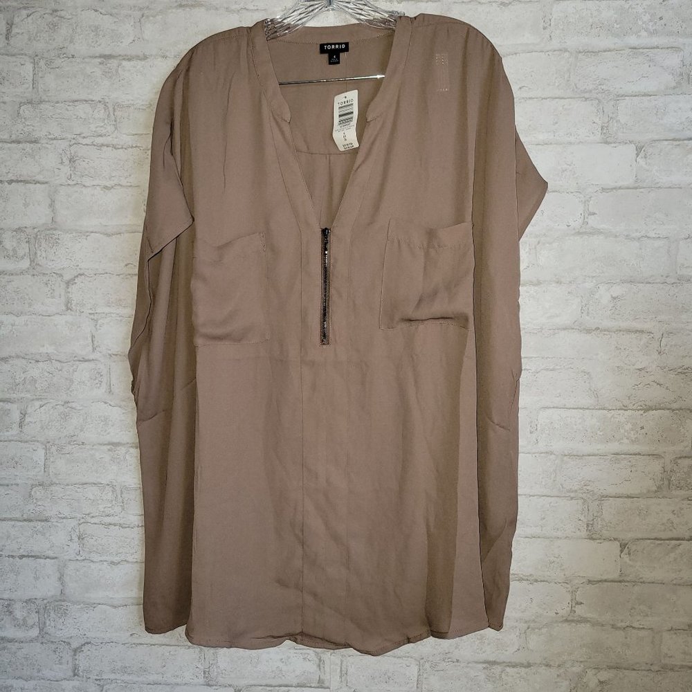NWT Torrid Deep Taupe Zip Front Blouse Size 4X